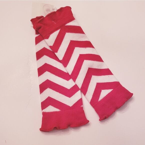 NWT Baby Legs- Red Chevron Leg Warmers - Picture 1 of 3